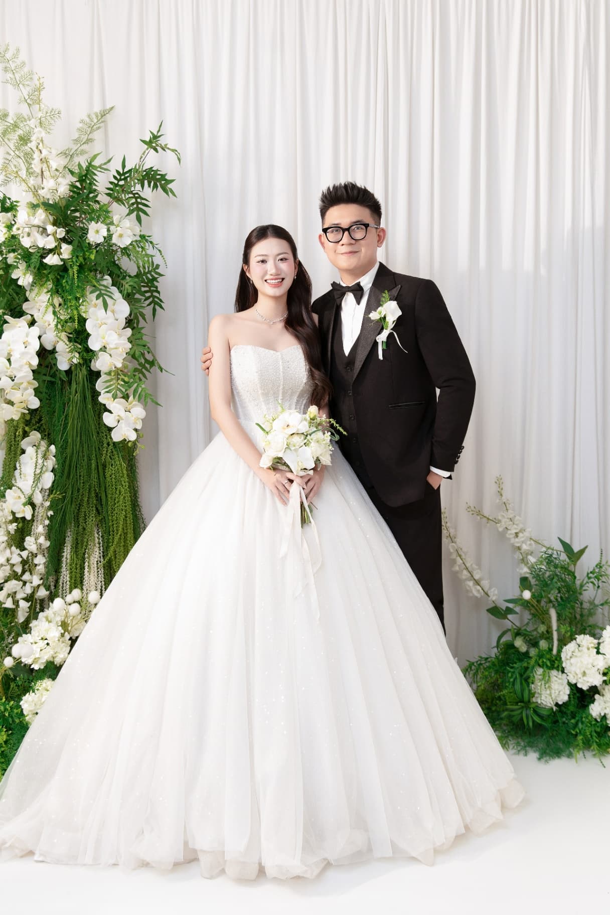 Online Wedding Invitation - Anh Duc - Hai Anh from VowForever