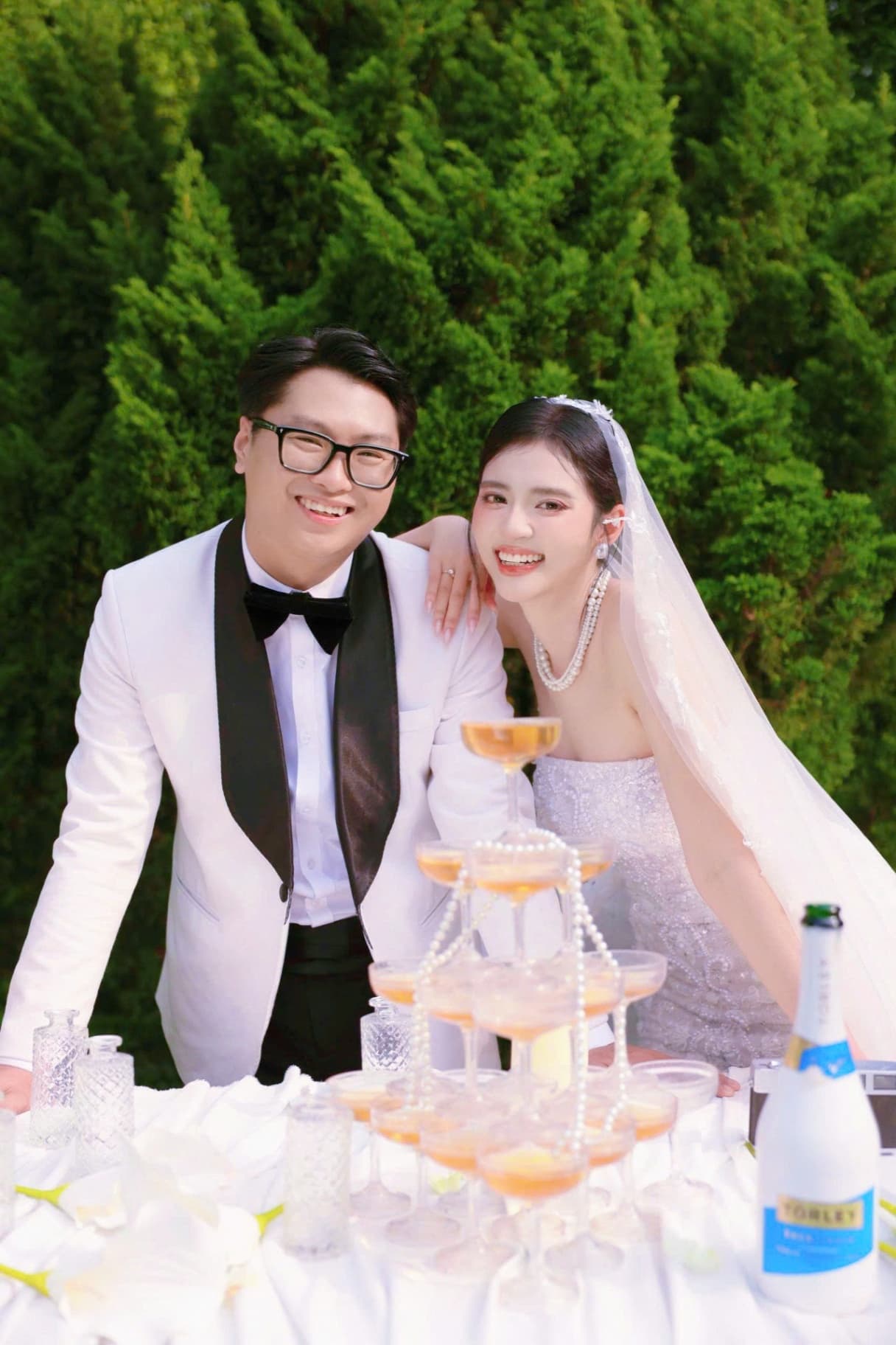 Online Wedding Invitation - Cong Minh - Nhu Quynh from VowForever